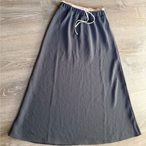 Aritzia Wilfred Charcoal A-Line Skirt-size XS-NWT